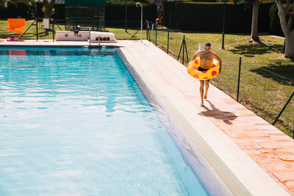 Faire construire sa piscine : Tout ce qu'il faut savoir avant de plonger !